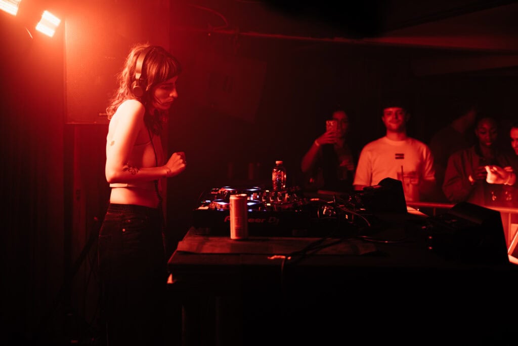 291A2480 Enhanced Nr