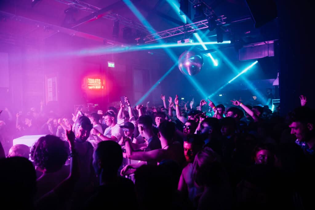 291A4074 Enhanced Nr