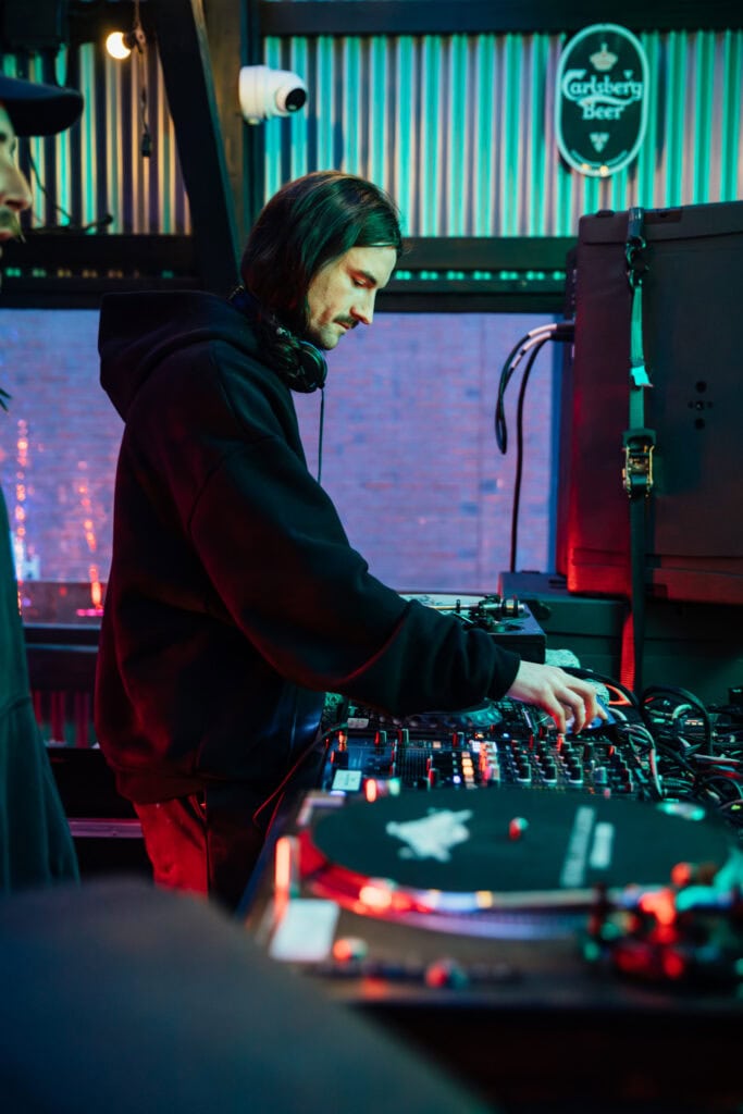 291A4585 Enhanced Nr