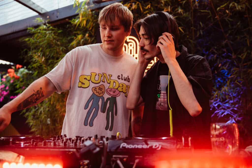 291A9190 Enhanced Nr